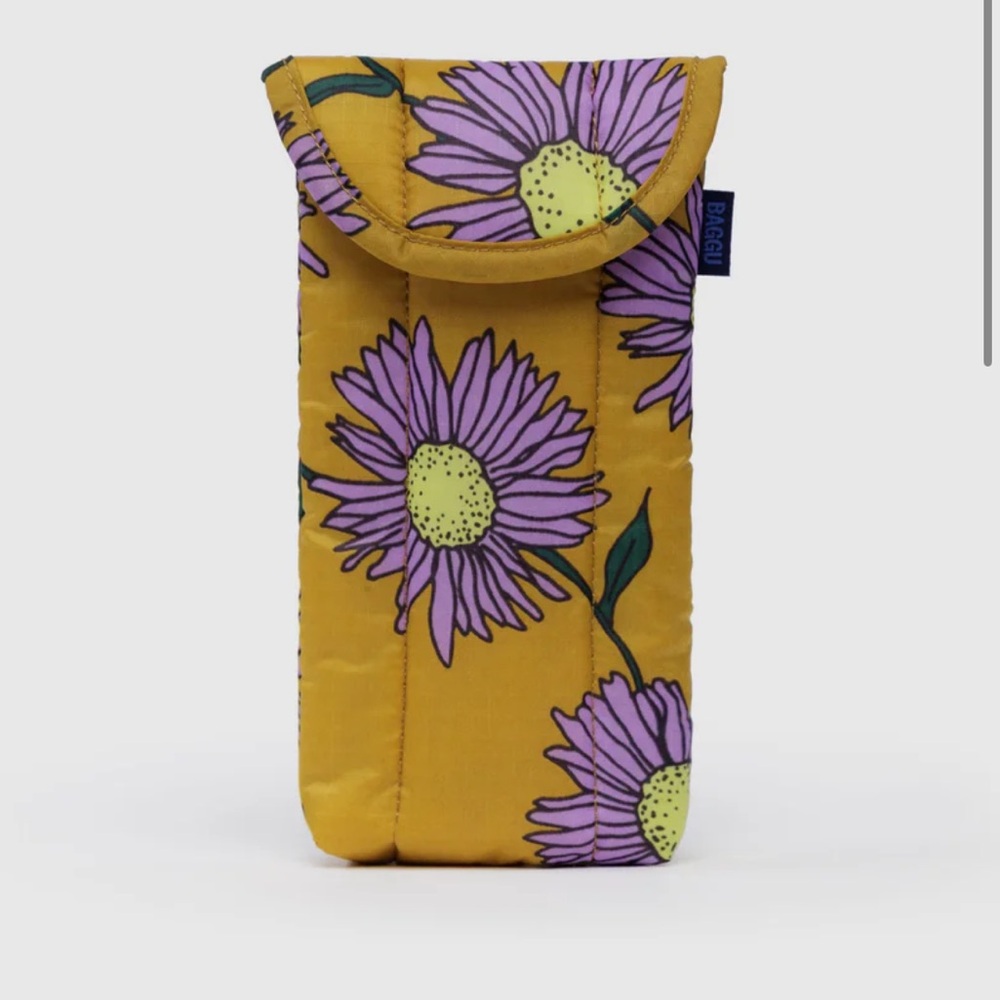 BAGGU Daisy Chain Puffy Glasses Sleeve